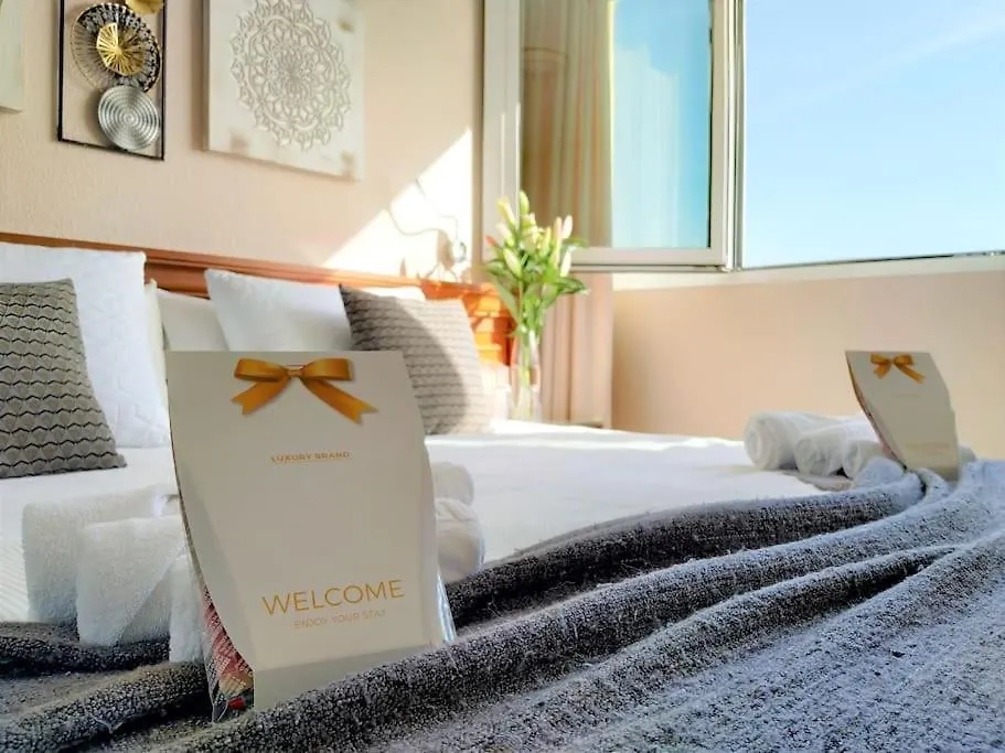 Apartment Don Gustavo 2 Bedroom Beach Front Apt, Sea Views Benalmadena